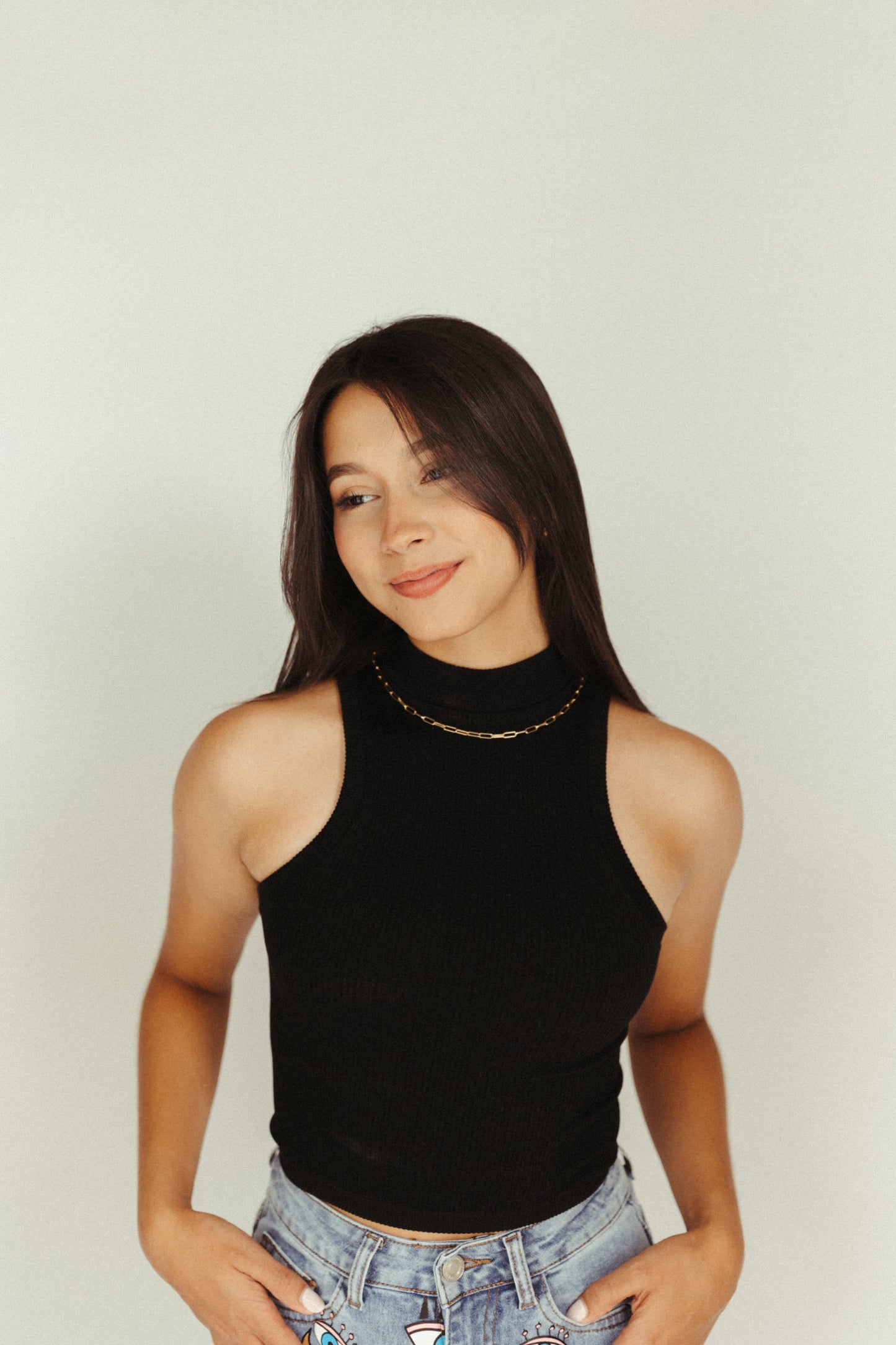 LONDON – Mock neck knitted crop top