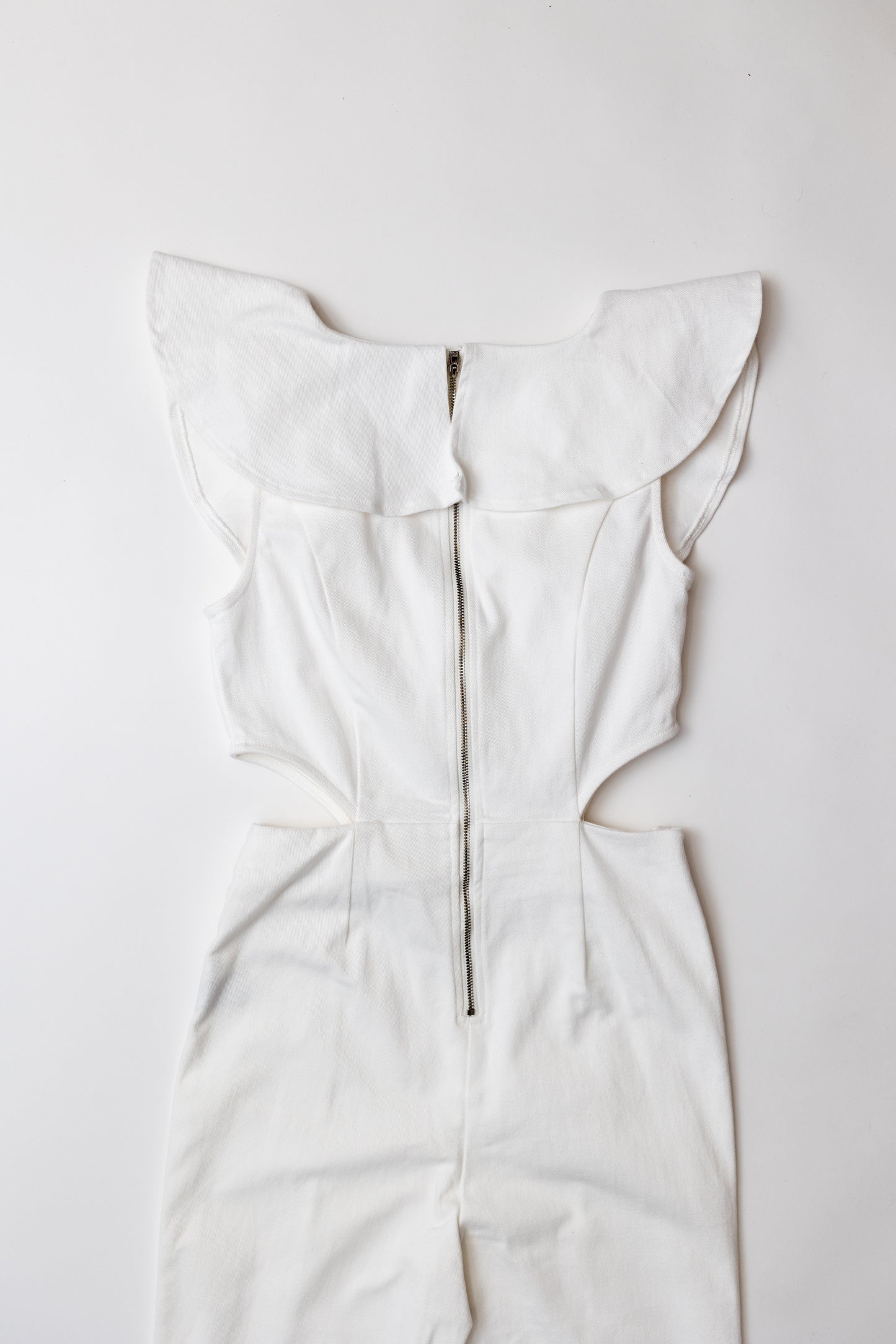 PHOENIX — ruffled cutout jumpsuit with flare
