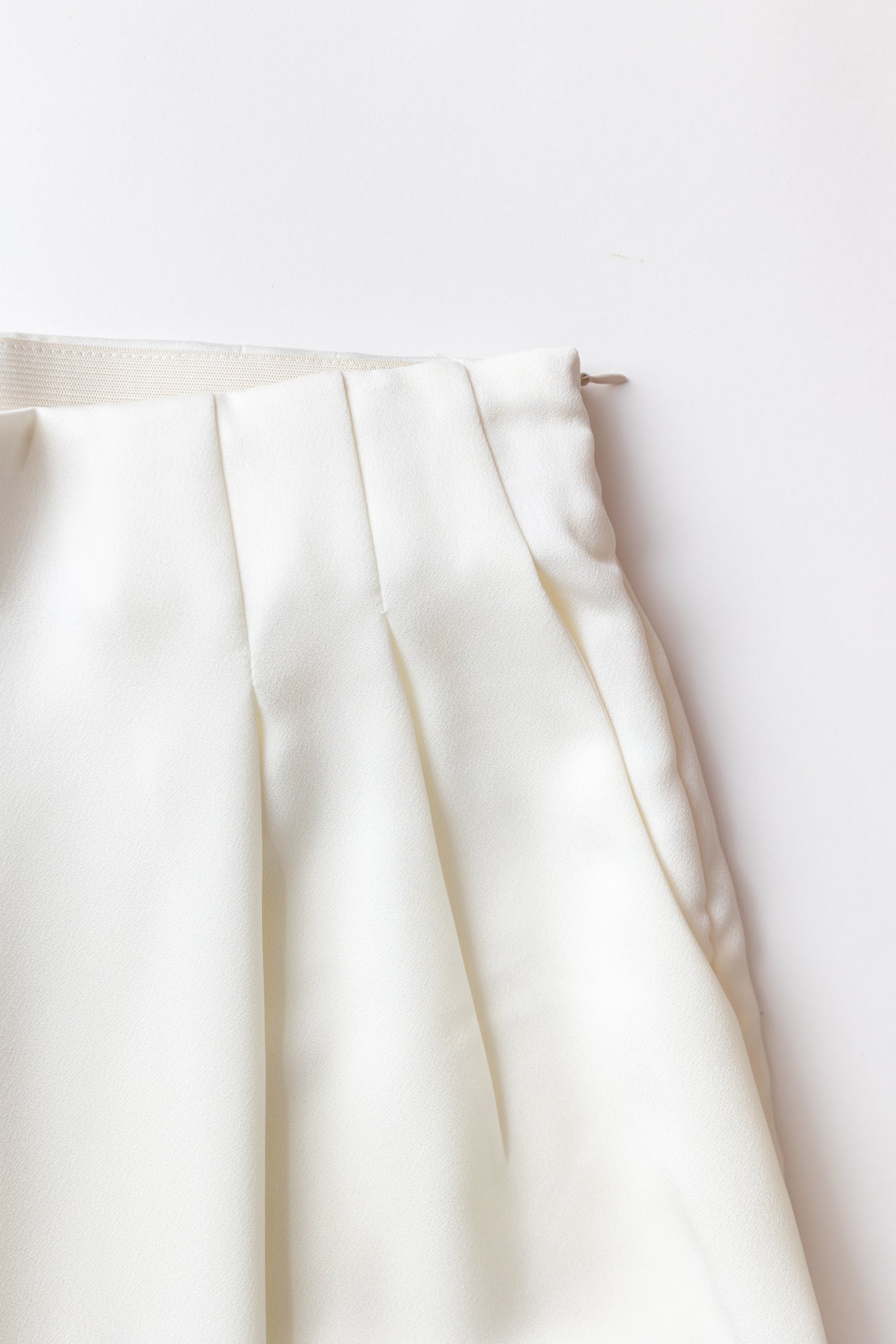 MYKONOS – Pleated waist flare pants